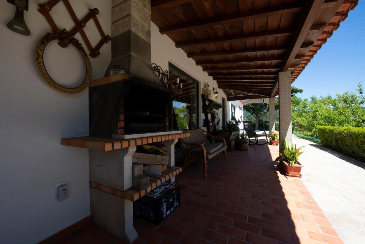 Casas Viriatus - Turismo Rural パレーデス・デ・コウラ エクステリア 写真