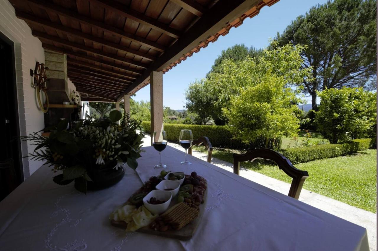 Casas Viriatus - Turismo Rural パレーデス・デ・コウラ エクステリア 写真